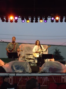 Lightning Creek opening for Joe Diffie 2